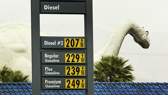 油价暴跌,油价对经济生活的影响