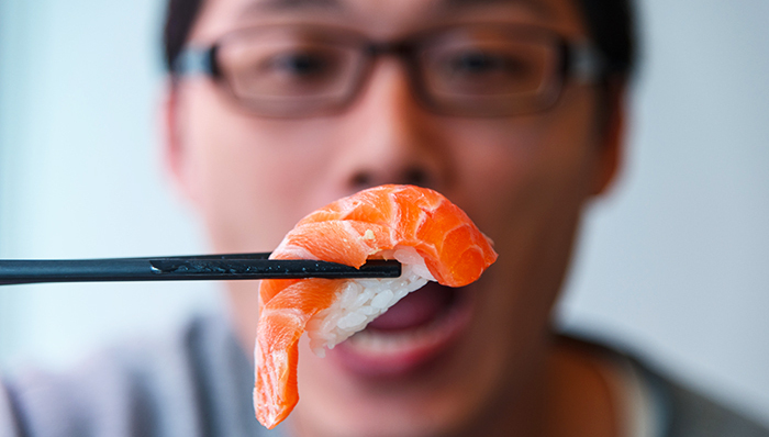 消费者关注健康是快速消费品的发展良机,儿童健康市场持续增长,老龄化催生中老年营养品市场,中国消费者重