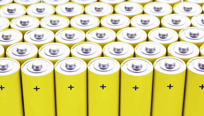 特斯拉掀起低价电池革命