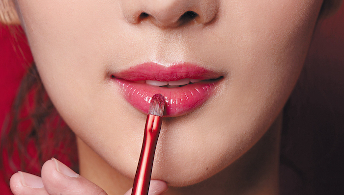 唇膏,希思罗机场