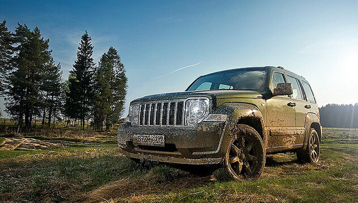 克莱斯勒,,Jeep,,切诺基,,黑客,,车载系统,,Uconnect,,Wired,,美国