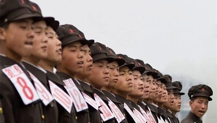 英国,间隔年,朝鲜,大学