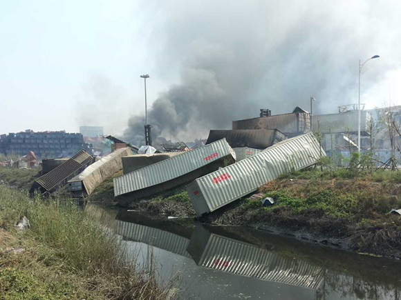 天津港,瑞海公司,堆场,化学危险品,爆炸,货代公司