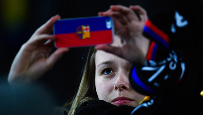 手机厂商体育营销,,OPPO联合巴塞罗那俱乐部推出OPPO,R7,Plus