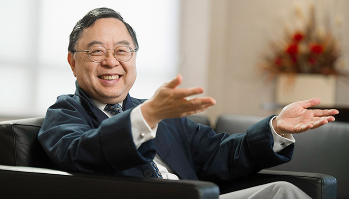 “骑士”陈启宗:曾以中国人为耻