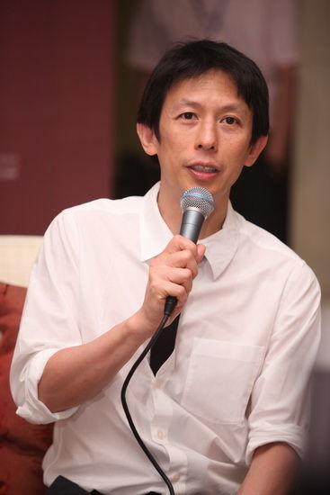 十二个男人演绎的《红楼梦》_文化_界面新闻