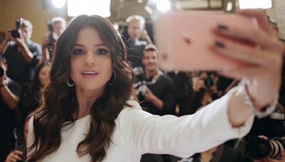 用iPhone 6S记录库里的三分球 帮苹果站台的明