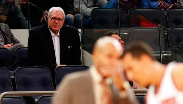 【NBA官网】加速版三角进攻?尼克斯的战术真变了