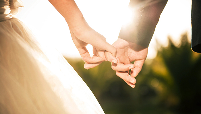 【腾讯科技】又成一对!世纪佳缘和百合网合并