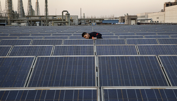 银监会力推英利重组