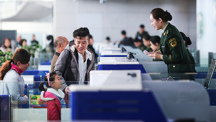 中国游客春节出境游创记录