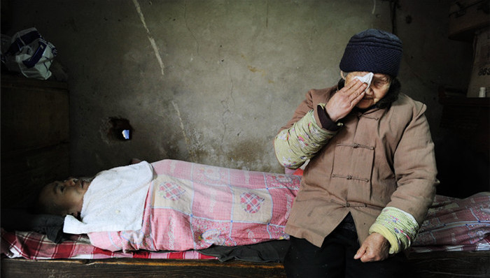 失明老人,瘫儿,薄金英,太和县