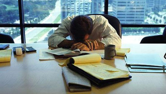 熬夜影响办公效率