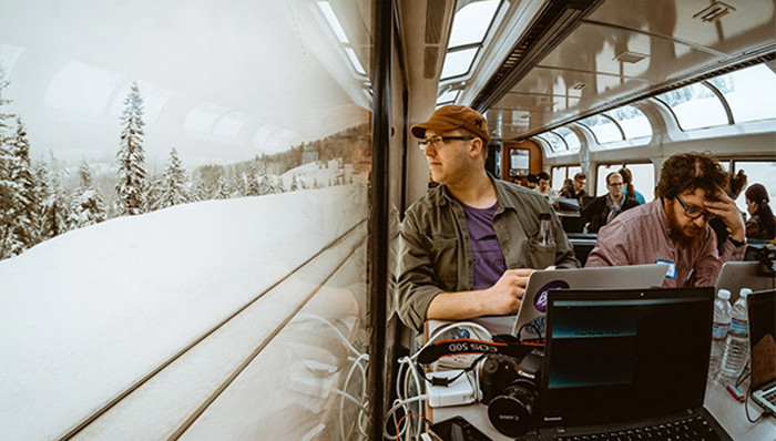 火车上 我做出了人生第一款VR游戏