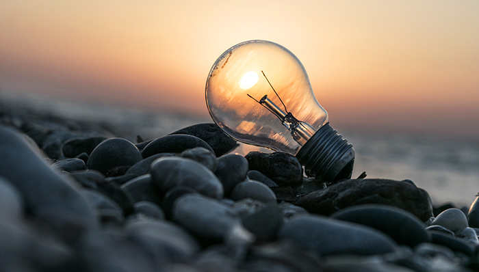 国家开发银行向英利新能源提供贷款