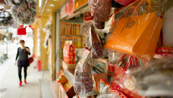 Gucci冲去香港殡葬业打假 结果却成了一场反转剧