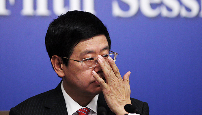 新兴际华董事长刘明忠兼任中国一重董事长