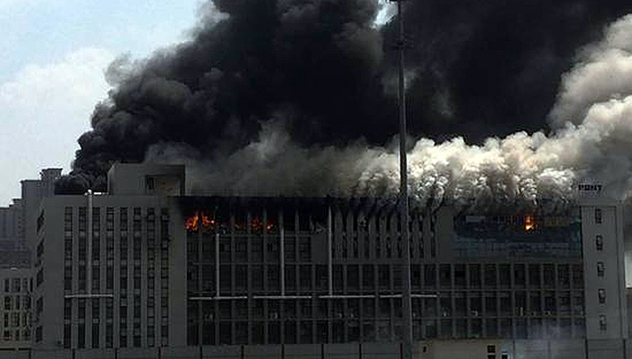 郑州高新区服装厂发生连续爆炸