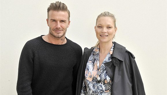 凯特·莫斯和贝克汉姆共同出席巴黎男装周的LV秀