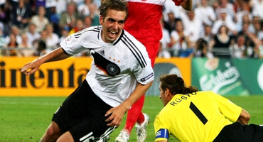 今夜欧洲杯半决赛开打 史上经典半决赛不少法德身影