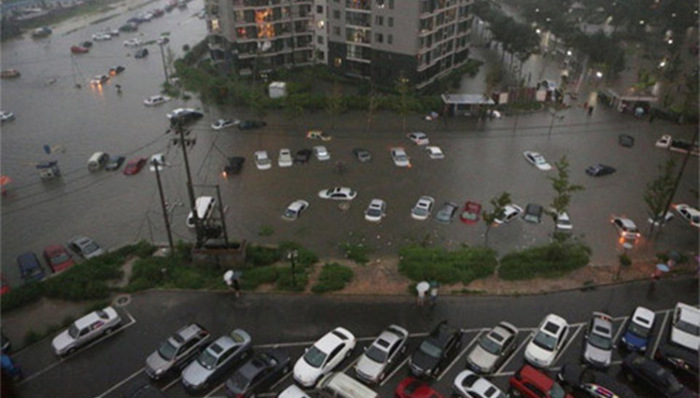 暴雨,暴雨过程,特大暴雨,极端天气,城市内涝,暴雨预报,暴雨预警,北京历史,强降雨,极端性