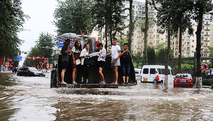 燕郊,燕顺路,公募基金,看海,广发基金,股票型基金,基金中的基金,建构理性,欧洲教会,开发时序