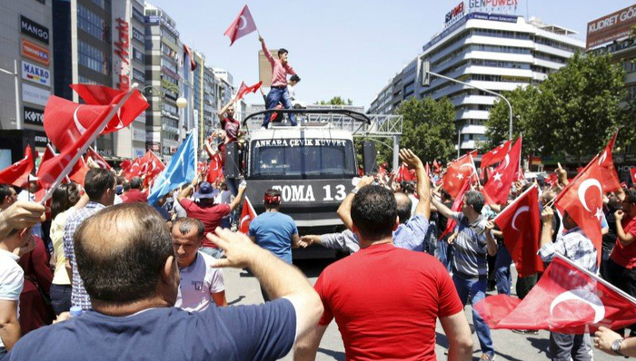 美土关系,土耳其,叛乱