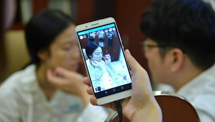 上海,网络直播账号,永久封禁,直播平台,鉴黄模型,举报,色情,暴力,熊猫直播网,哔哩哔哩弹幕网