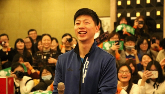 【每日体坛金句】龙队您收一收,眼睛笑得都看不见啦