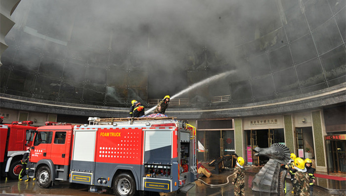 死亡,酒店火灾,红谷,装修材料,消防机器人,海航,送往医院,遇难者遗体,公安机关,中队
