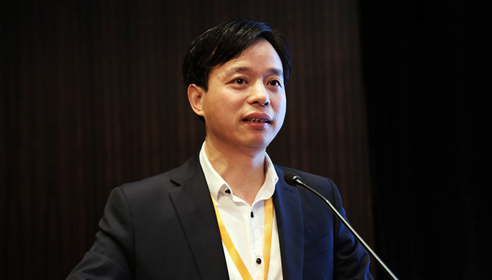 复星,陈启宇,徐晓亮,丁国,CEO,老人,薪酬委员会,精英团队,高管,1994年