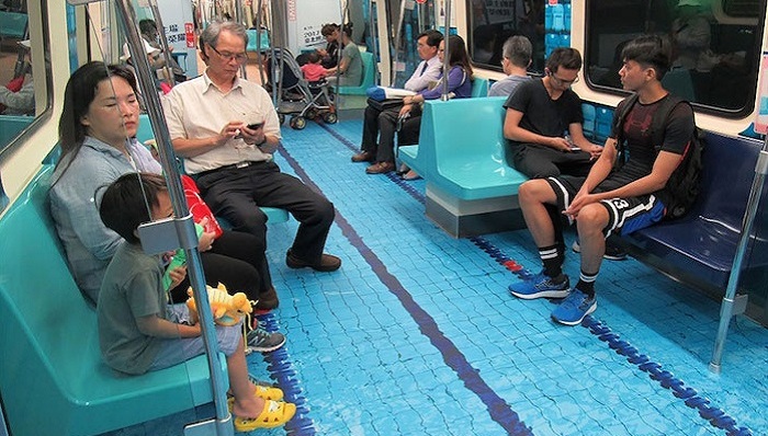 地铁彩绘,运动场