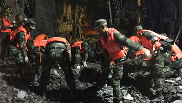 九寨沟县,通往,四川交通,双河,九寨沟景区,抢修,交通运输,8月,复线,路况