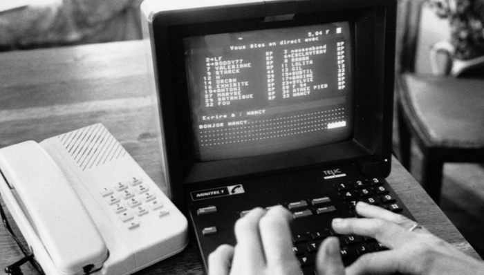 互联网,,历史,,去中心化