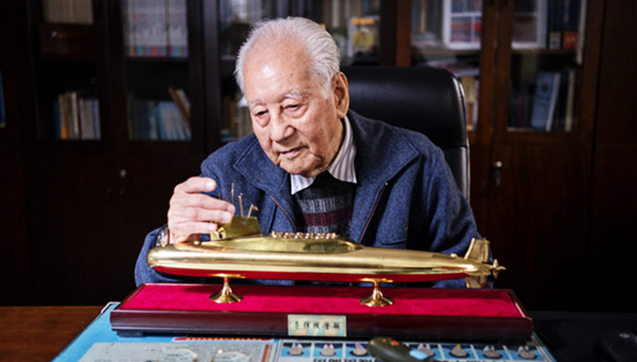 习近平,总书记,黄旭华,核潜艇,模范,感动中国,轮廓,武汉晚报,常规潜艇,1959年