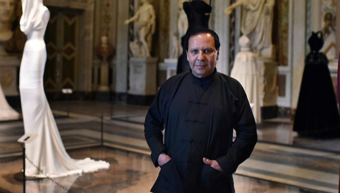 整个时尚圈悼念的设计师 Azzedine Alaïa到底厉害在哪里?