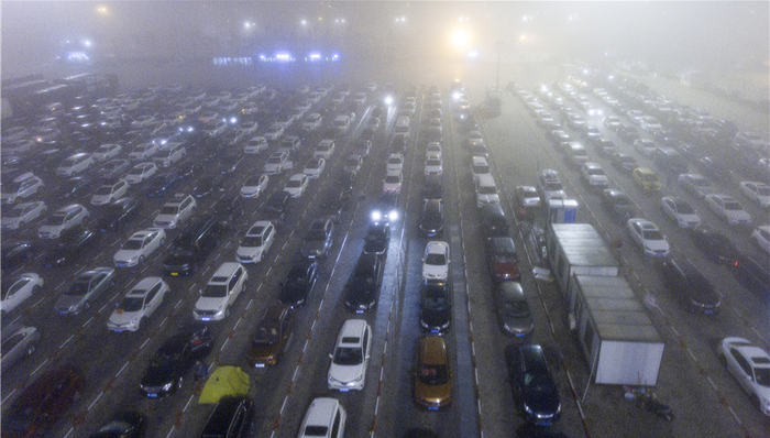 海口,滞留车辆,大雾