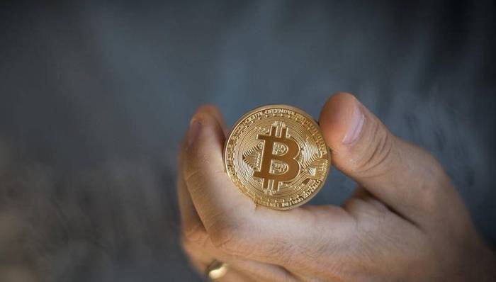 在城市精英们追捧区块链时 村镇乡亲们已被套路了