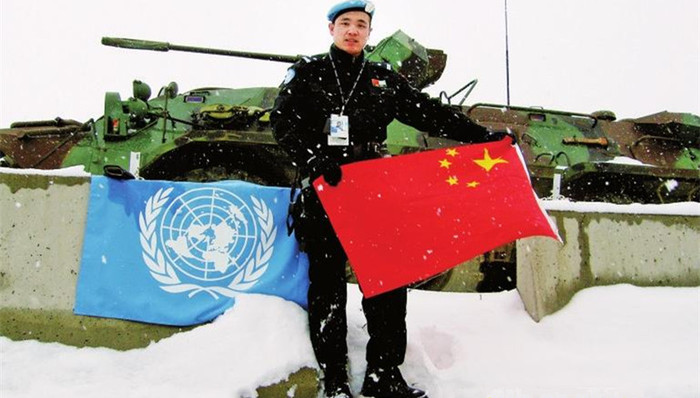 夜间搜查,仁者无敌,维和警察,吴强,恐怖分子,科索沃,影片,护身符,蛟龙,手榴弹