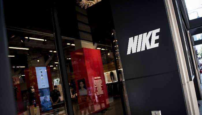 耐克,阿迪达斯,运动品牌