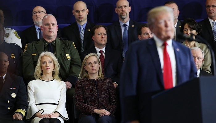 特朗普,白宫,泄密者,伊万卡,内幕,梅拉尼娅