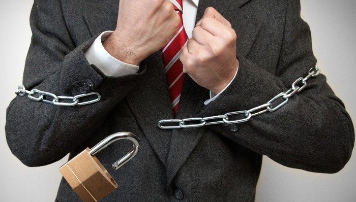 隐姓埋名,祖传中医,犯罪嫌疑人