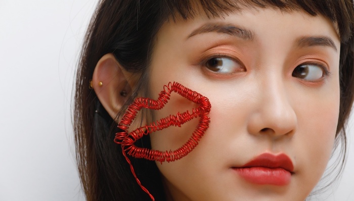 【特写】你会跟教你化妆的博主买美妆产品吗?