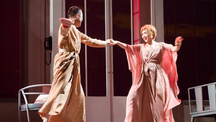 艺讯 | 蒋雯丽《明年此时》解读二十年社会变迁 曹禺传人《新原野》呈现母辈坎坷命运