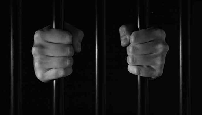 中纪委,反腐败,严书记