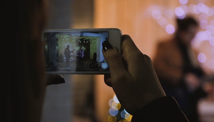 直播,人口红利,玩家交流,OG,UGC,电竞,DAU,苹果官方,向死而生,深度游