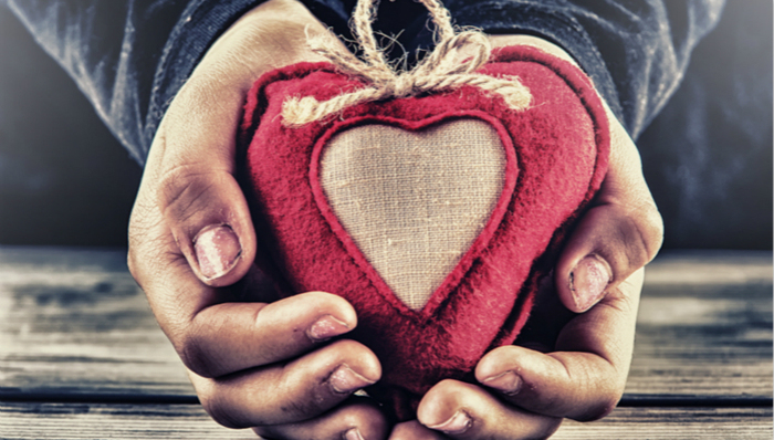 冯唐:我们为什么做慈善?