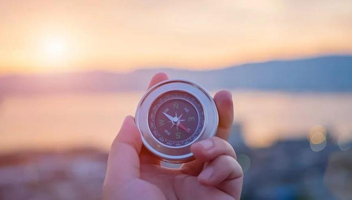 Booking、Airbnb、TripAdvisor、Expedia四雄逐鹿目的地旅游,谁是最大赢家?