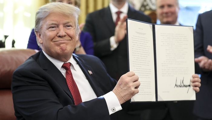 特朗普,边境墙,美墨,通俄门,大选