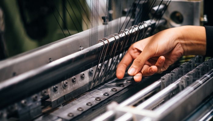 财经,毕胜,大牌,耐克阿迪,slogan,Fewruer,代工厂,工厂老板,互联网行业,互联网公司